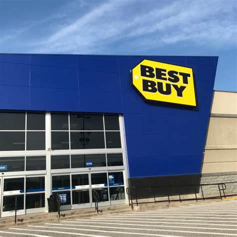 May 8, 2023 ... Some Best Buy Photos From The 2000s ... Good old days of going to electronic stores like The Good Guys, Circuit City, and Best Buy to look at all ...